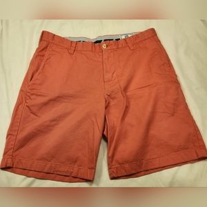 Southern Tide The Skipjack 9" shorts coral